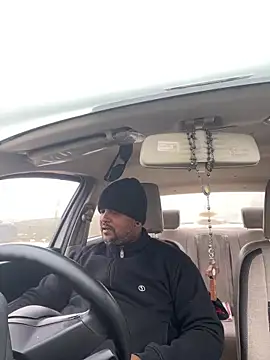 Dick 6inches online show from December 15, 2025, 3:00 am