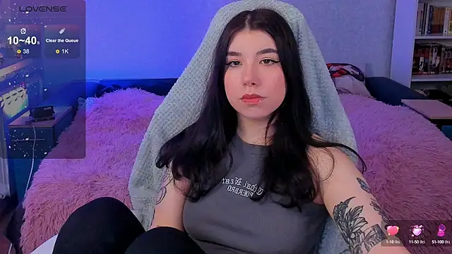 kellyharris online show from December 16, 2024, 1:11 pm