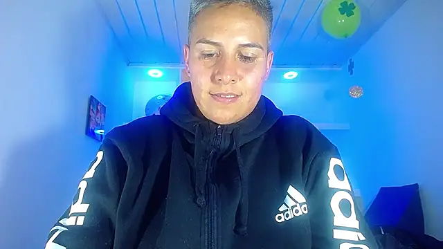 Yessi rousse online show from March 21, 2025, 9:56 pm