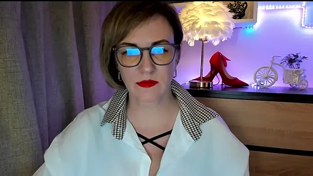 feliziaDesire online show from October 9, 2025, 12:47 pm