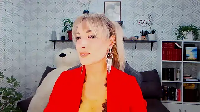 MillaXQueen online show from September 26, 2025, 11:14 am