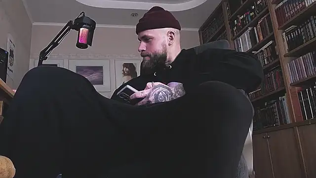 FindomJason online show from April 9, 2026, 7:47 am