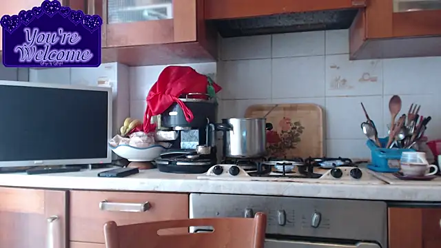 martachatte online show from February 23, 2026, 9:06 am