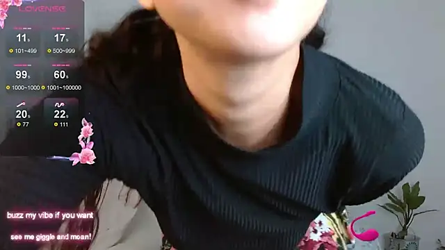 Nayade online show from September 14, 2025, 11:59 pm