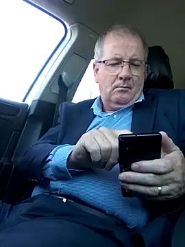 stiffandlubedxh online show from December 12, 2024, 2:04 am