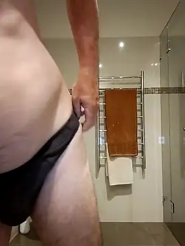 stiffandlubedxh online show from February 14, 2025, 9:21 pm