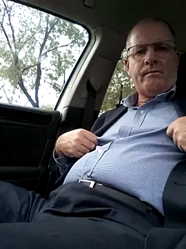 stiffandlubedxh online show from February 19, 2025, 7:28 am