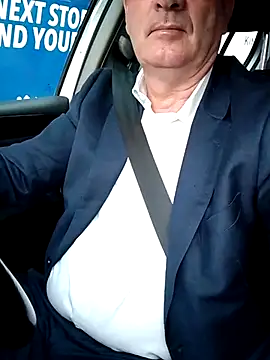 stiffandlubedxh online show from February 23, 2025, 8:11 pm