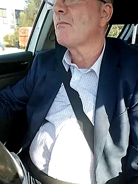 stiffandlubedxh online show from March 5, 2025, 6:33 am