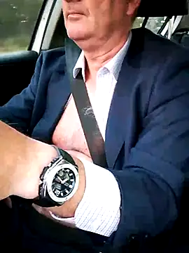 stiffandlubedxh online show from March 17, 2025, 8:19 pm