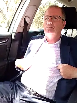 stiffandlubedxh online show from March 18, 2025, 2:04 am