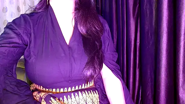 janifer001 online show from November 16, 2025, 5:18 pm