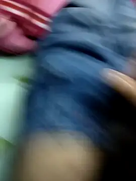 Sanny212 online show from December 15, 2025, 11:14 am