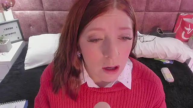 Snapshot of JulietaAlves chatting on January 18, 2025, 10:49 am JulietaAlves online show from January 18, 2025, 10:49 am