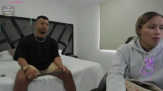 AnnieAndStefan online show from September 29, 2025, 2:22 pm