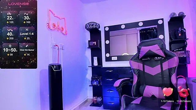 miss kitty online show from November 29, 2025, 12:24 am