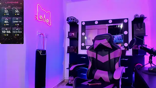 miss kitty online show from February 26, 2026, 8:19 pm