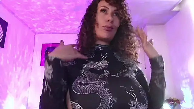 Snapshot of chanell_tattoo chatting on January 22, 2025, 2:46 pm chanell tattoo online show from January 22, 2025, 2:46 pm