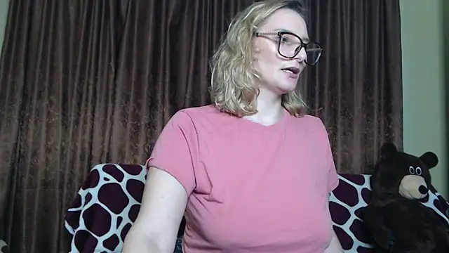 alicesweet21 online show from March 4, 2025, 12:50 am