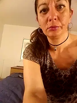 Snapshot of AnyaBest chatting on January 3, 2025, 8:10 am AnyaBest online show from January 3, 2025, 8:10 am