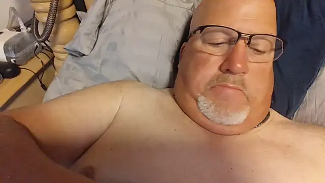 Bigbear0563 online show from June 4, 2026, 4:02 pm