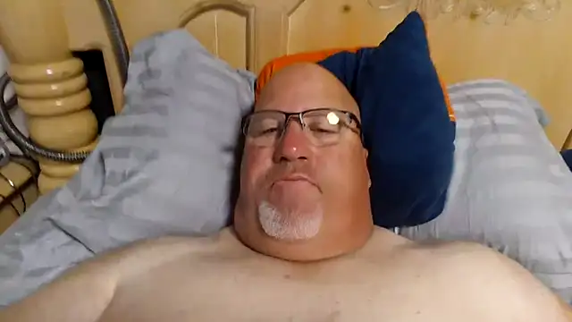 Bigbear0563 online show from July 13, 2026, 3:37 pm