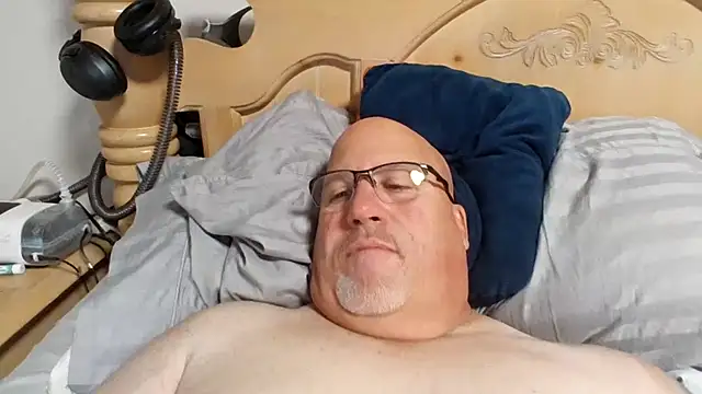 Bigbear0563 online show from August 4, 2026, 3:36 pm