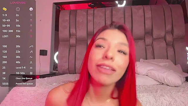 Emmily Savage online show from December 14, 2024, 10:24 am