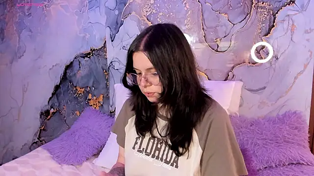 Mey moon online show from February 13, 2026, 3:46 am