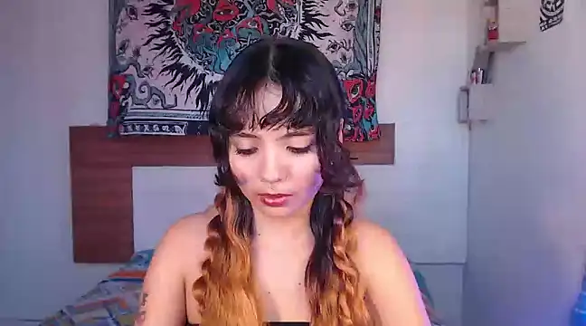 Snapshot of Margarita999 chatting on December 10, 2024, 8:27 pm Margarita999 online show from December 10, 2024, 8:27 pm