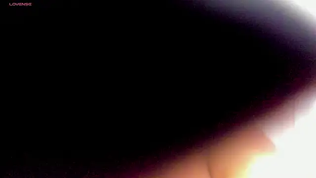 Snapshot of KiaraBrownn chatting on February 12, 2025, 2:43 pm KiaraBrownn online show from February 12, 2025, 2:43 pm