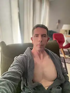 Exhibsexe online show from May 12, 2026, 1:41 pm