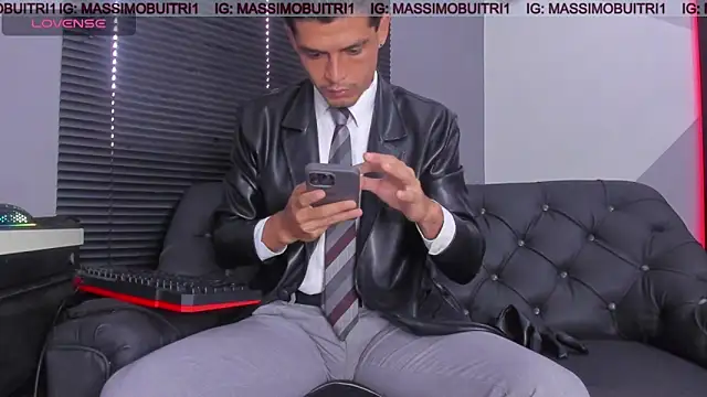 massimo g online show from April 17, 2026, 12:52 pm