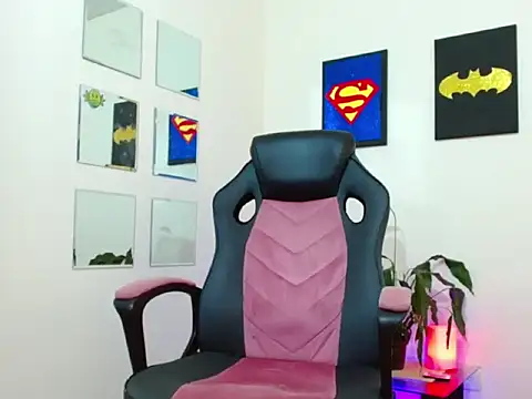 mathew vidal1 online show from September 29, 2025, 7:51 pm