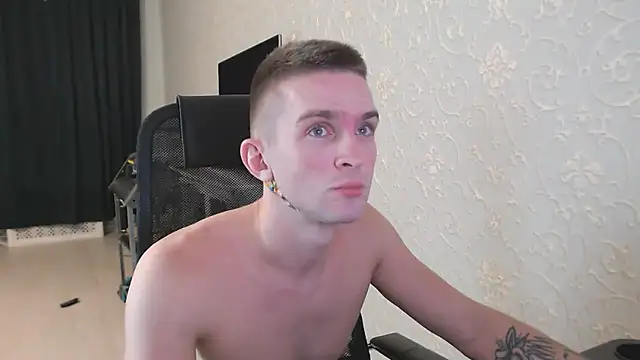 Snapshot of Marselle_Laker chatting on January 18, 2025, 12:04 pm Marselle Laker online show from January 18, 2025, 12:04 pm