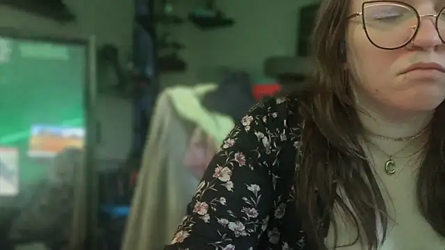 spunlikecottoncandy online show from December 13, 2025, 7:53 pm