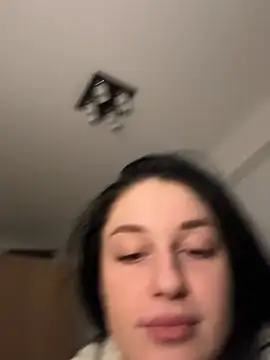 moniqque online show from February 23, 2025, 1:53 pm