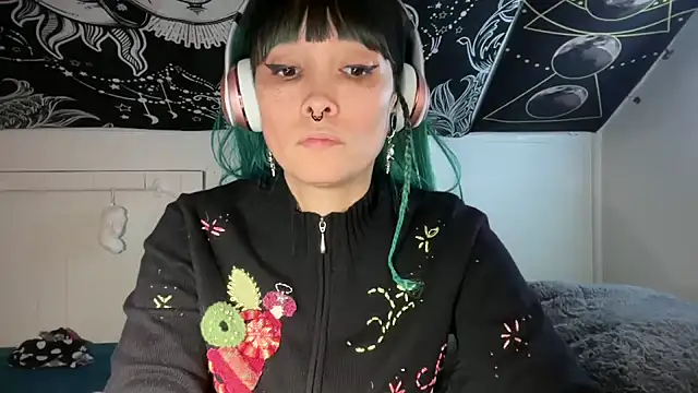 FRRANNKIE online show from February 5, 2025, 5:31 pm