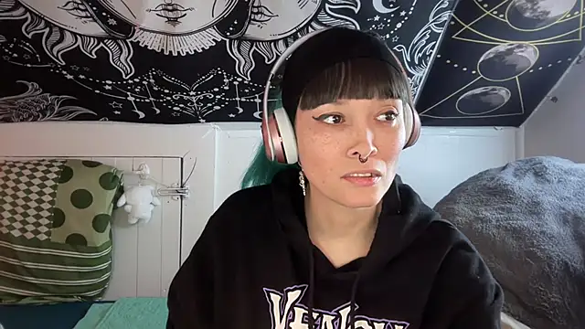 FRRANNKIE online show from February 21, 2025, 10:17 am