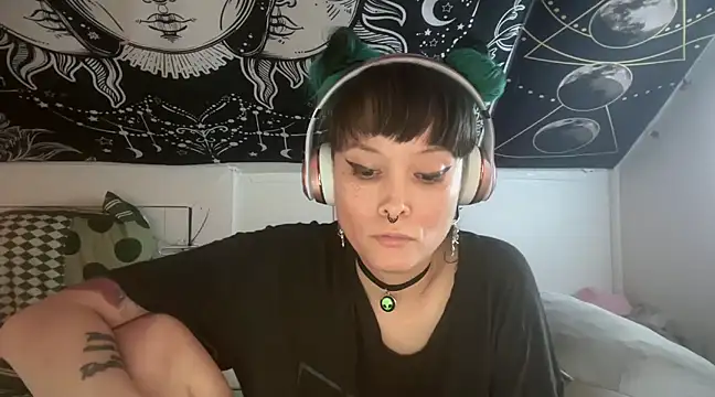 FRRANNKIE online show from March 19, 2025, 3:29 pm