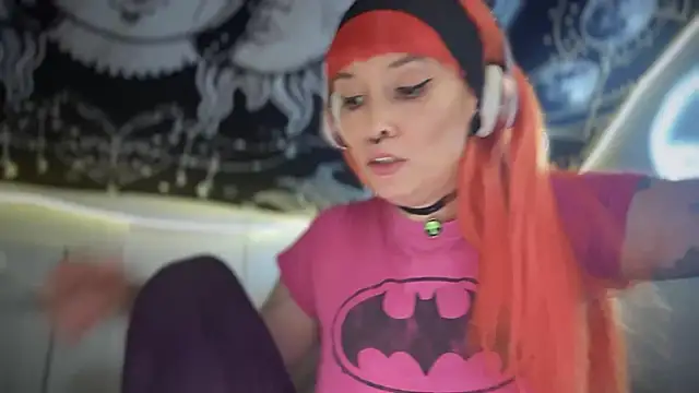 FRRANNKIE online show from September 17, 2025, 3:19 am