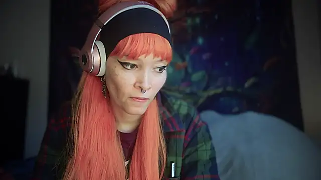 FRRANNKIE online show from November 16, 2025, 9:20 pm