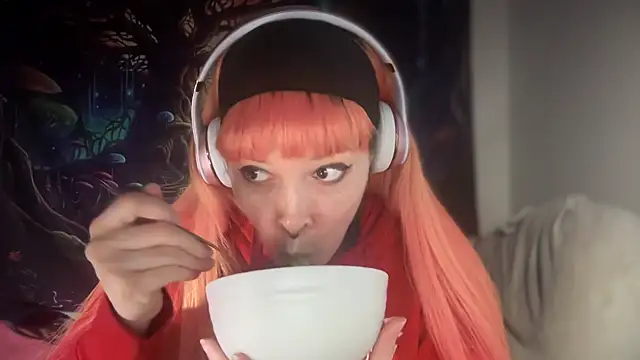 FRRANNKIE online show from December 21, 2025, 2:13 pm