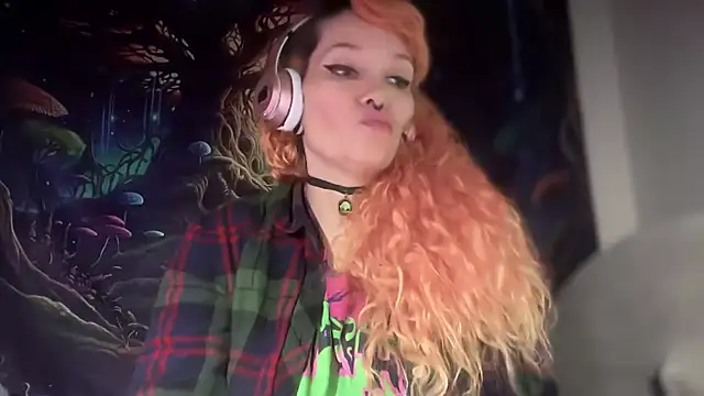 FRRANNKIE online show from January 11, 2026, 1:27 pm