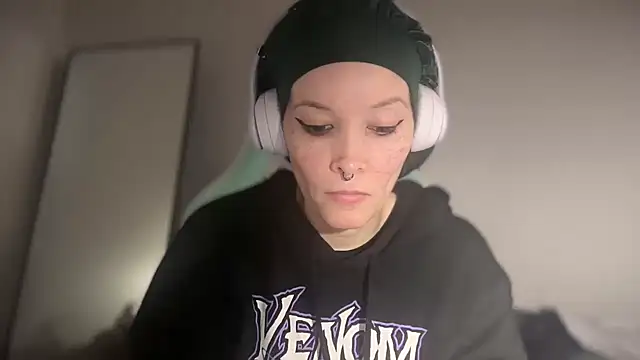 FRRANNKIE online show from March 21, 2026, 2:42 pm