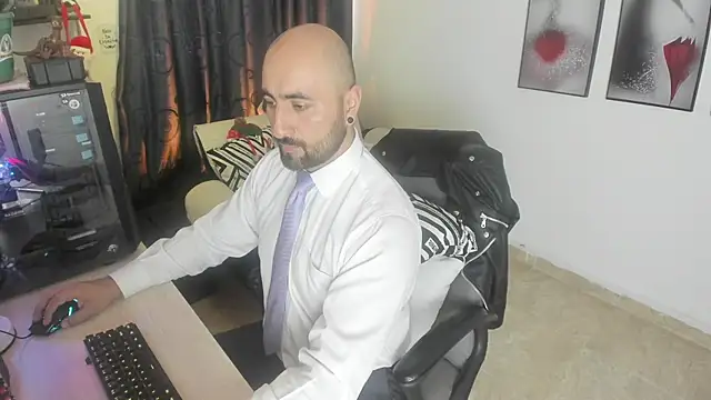 Leon 1234 online show from December 28, 2024, 6:40 pm