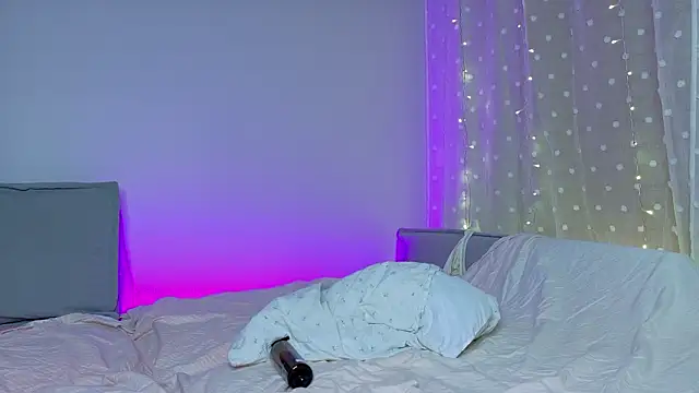 lina stones online show from February 12, 2026, 3:40 pm