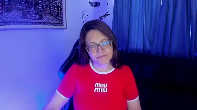 Snapshot of Ivette_Shaira chatting on July 6, 2026, 12:57 pm Ivette Shaira online show from July 6, 2026, 12:57 pm