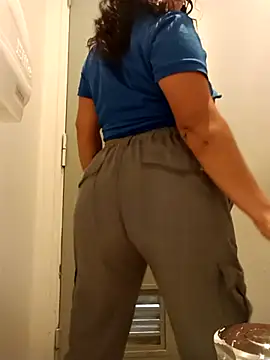 Morenitha-XXX online show from February 12, 2026, 9:54 pm