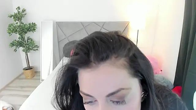 BlueEyesLexy online show from April 7, 2026, 2:56 am